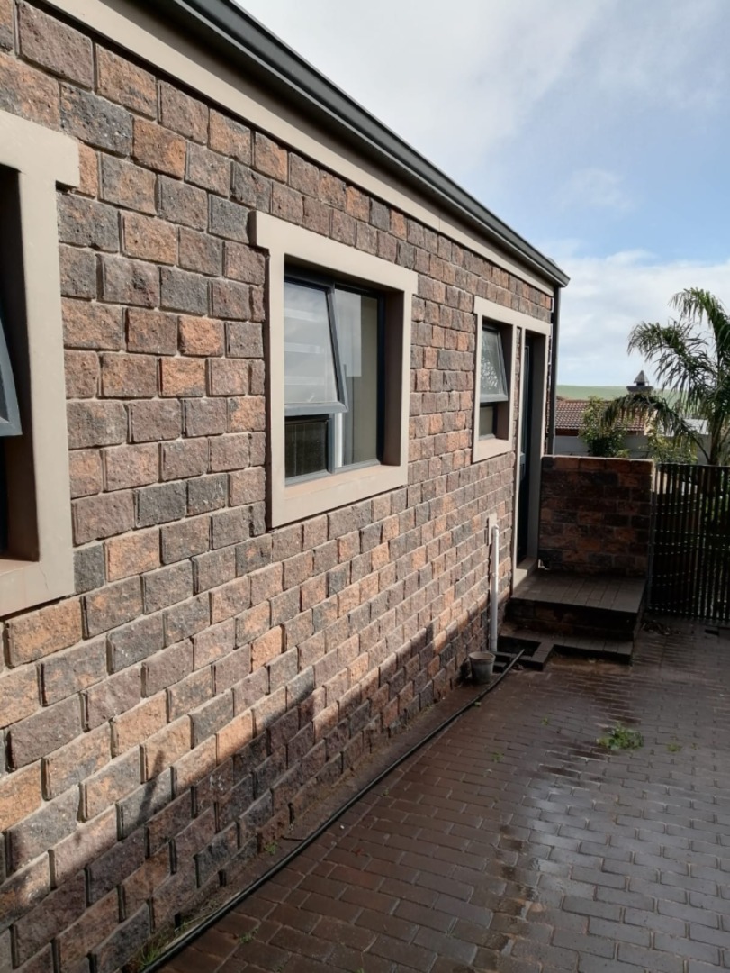 5 Bedroom Property for Sale in Vredenburg Western Cape
